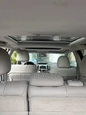 Toyota Venza V6 AWD 2010 White