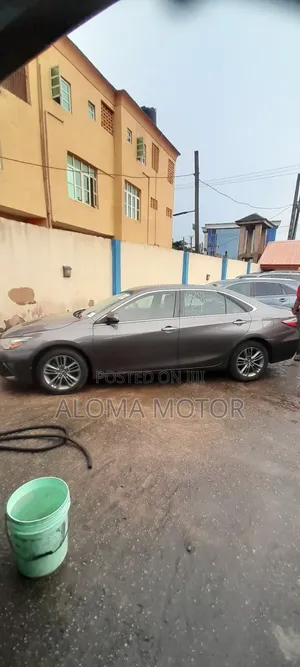 Toyota Camry 2016 Gray