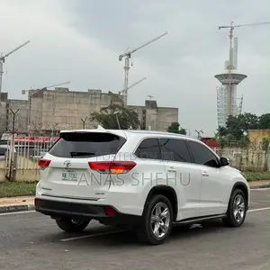 Toyota Highlander Limited 4dr SUV AWD (3.5L 6cyl 6A) 2014 White