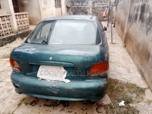 Hyundai Accent Base Hatchback 1996 Green
