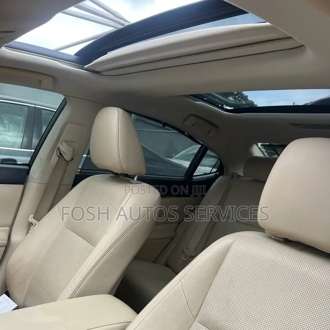 Lexus ES 2014 Brown
