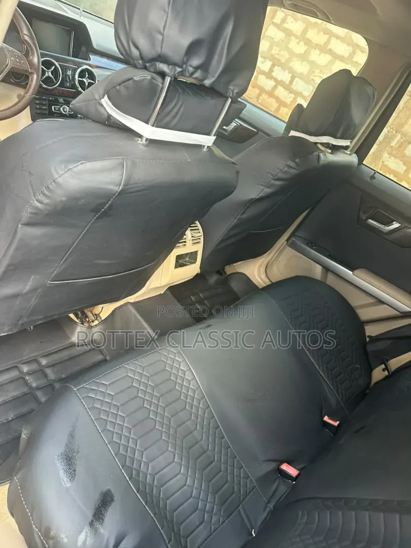 Mercedes-Benz GLK-Class 2010 Black
