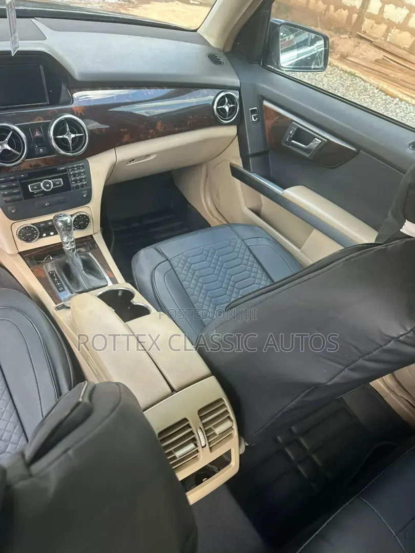 Mercedes-Benz GLK-Class 2010 Black