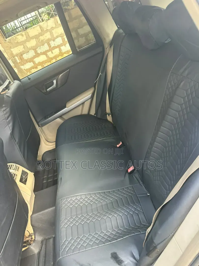 Mercedes-Benz GLK-Class 2010 Black