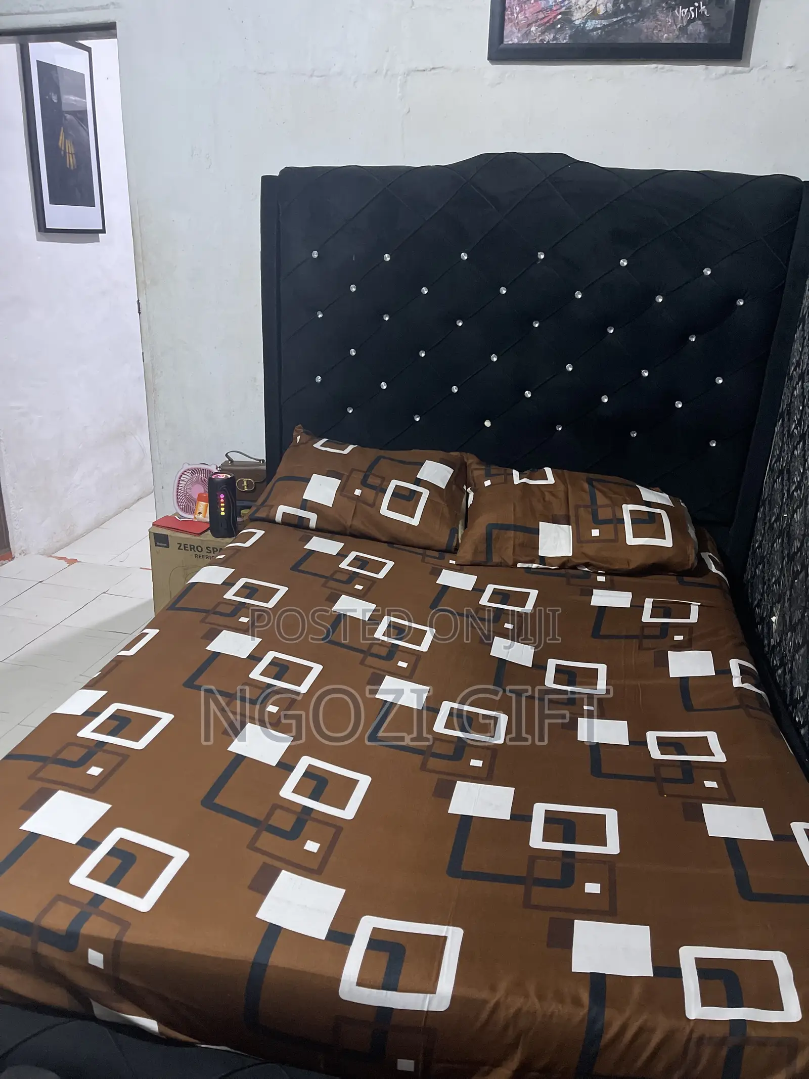 4^1/2 by 6 Bed and Bed Frame