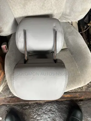 Two Front Head Rest Es 330 2005 Model