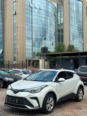 Toyota C-HR 2024 White