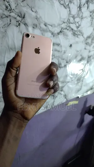 Apple iPhone 7 128 GB White