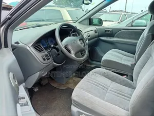 Toyota Sienna 2001 Green