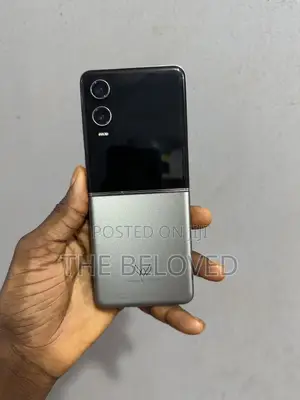 Tecno Phantom V Flip2 5G 256 GB Gray