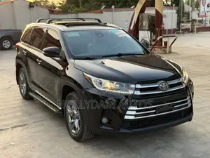 Toyota Highlander Limited Platinum 4x4 V6 (3.5L 6cyl 8A) 2017 Black