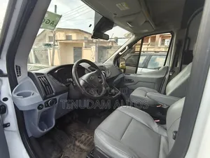 Ford Transit-350 2016 White