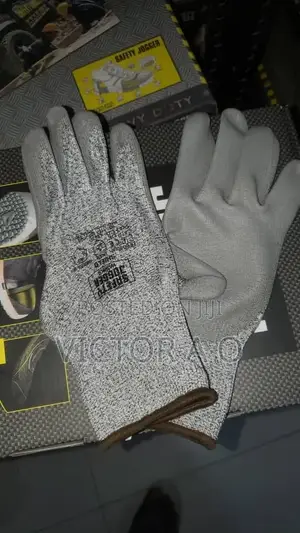 Safety Gloves