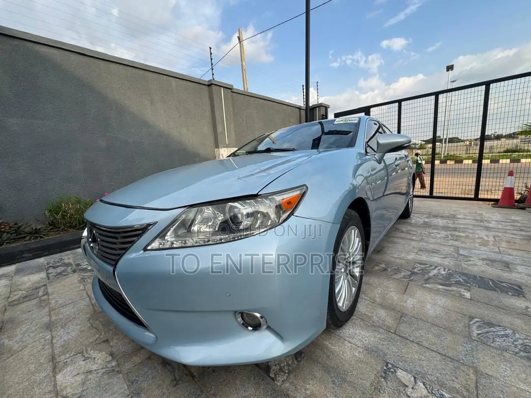 Lexus ES 2014 Blue
