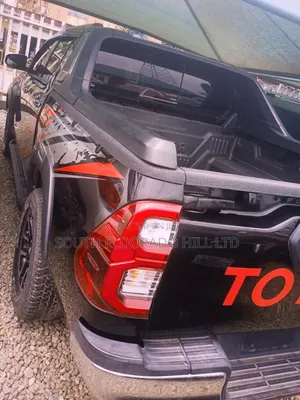 Toyota Hilux 2019 Black