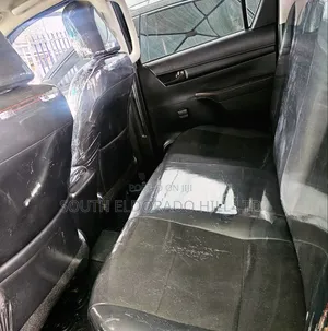 Toyota Hilux 2019 Black