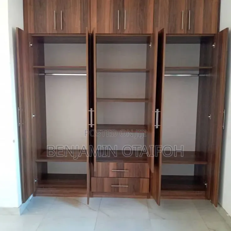 Kitchen Cabinet