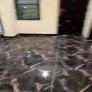 2bdrm Block of Flats in Ebute Metta for rent