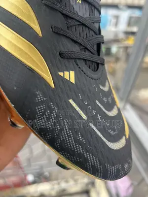 Golden Adidas Predator Boots (Kaka)