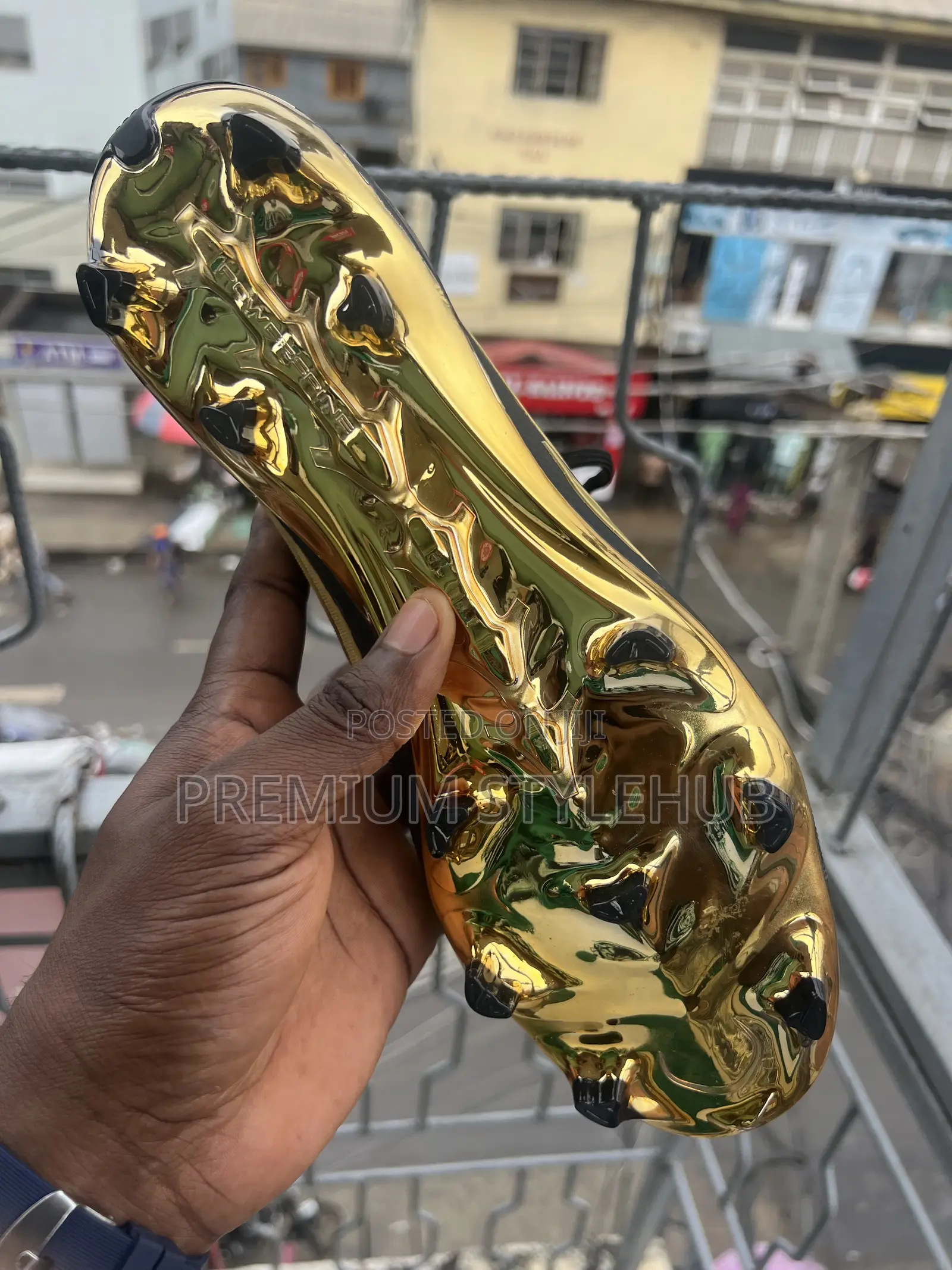 Golden Adidas Predator Boots (Kaka)