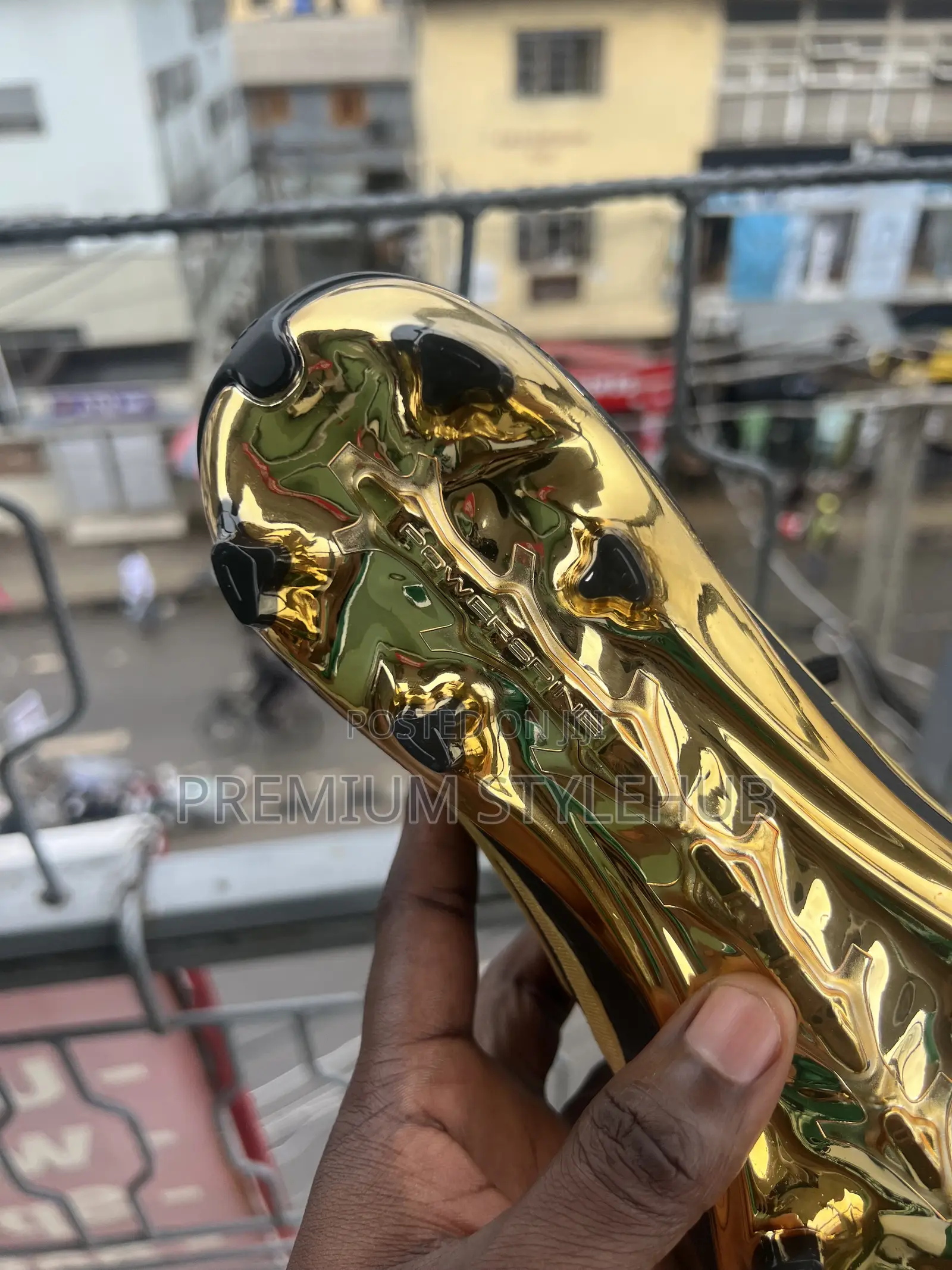 Golden Adidas Predator Boots (Kaka)