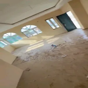 2bdrm Block of Flats in Oworonshoki / Gbagada for rent