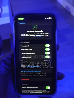 Apple iPhone XR 128 GB Black