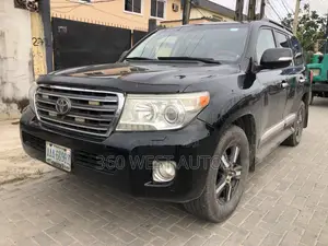 Toyota Land Cruiser 4.6 V8 GX-R 2012 Black