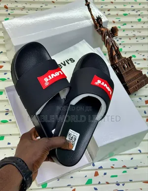 Top Quality Levi's Slide Frank 7i