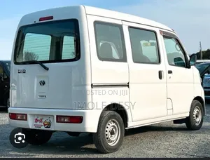 New Toyota HiAce 2017