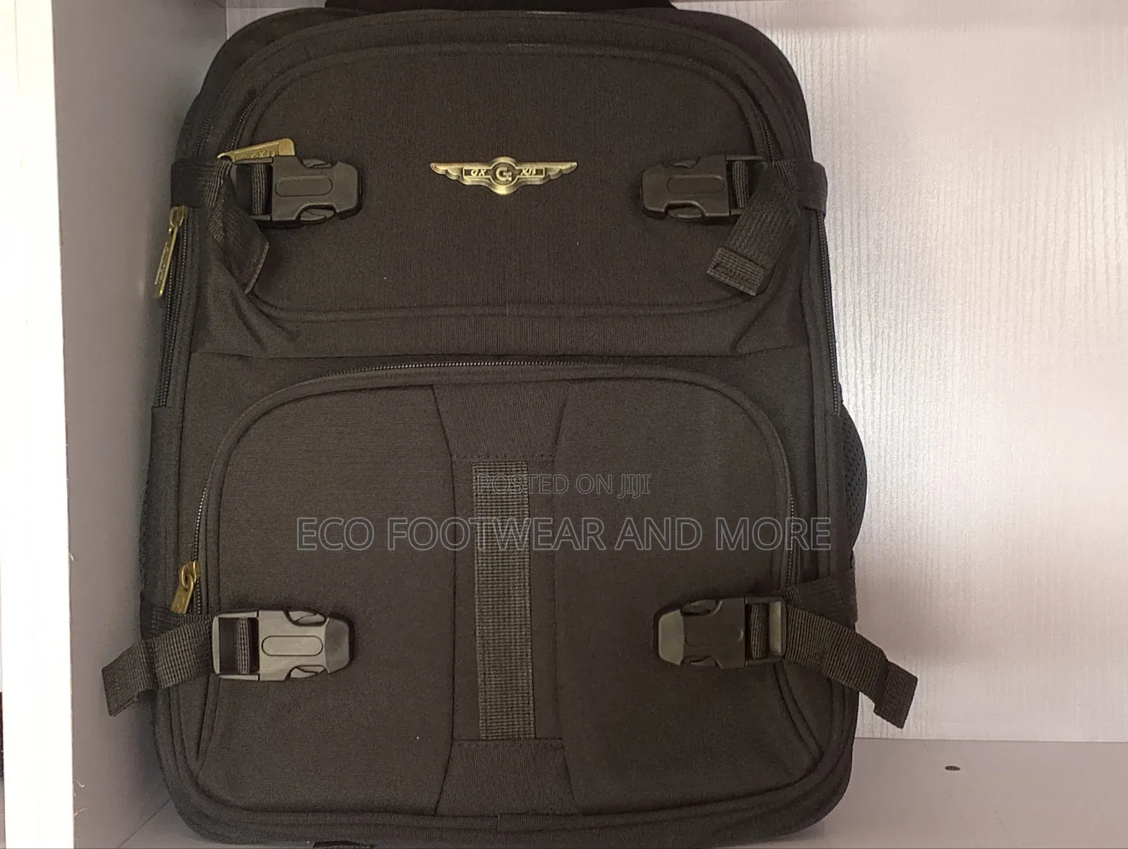 Multi-Compartment Travel Backpack / Laptop Backpack