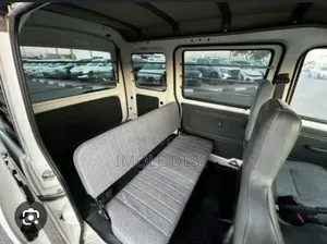 New Toyota HiAce 2017 Black