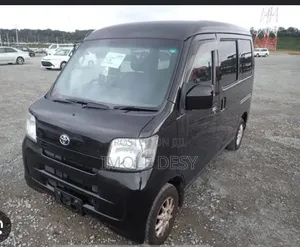 New Toyota HiAce 2017 Black