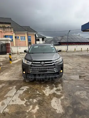 Toyota Highlander Limited Platinum 2019 Gray