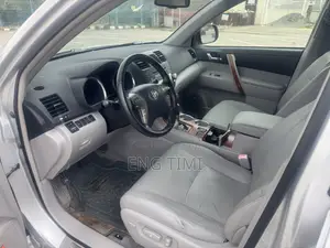 Toyota Highlander Limited 2010 Silver