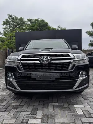 Toyota Land Cruiser 4.5 V8 VXR 2021 Black