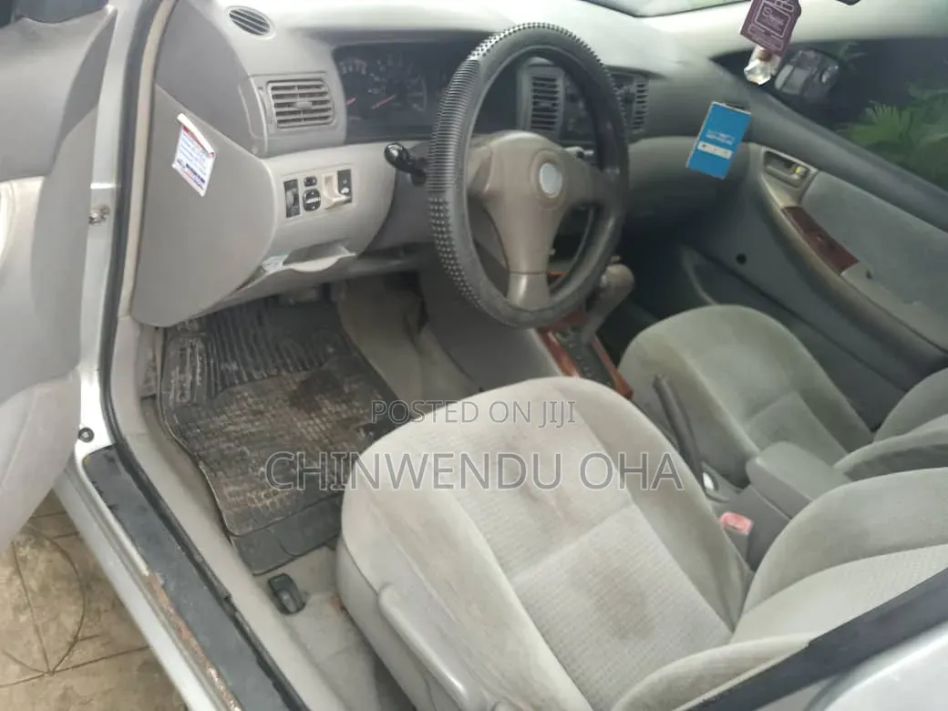 Toyota Corolla 2005 Silver