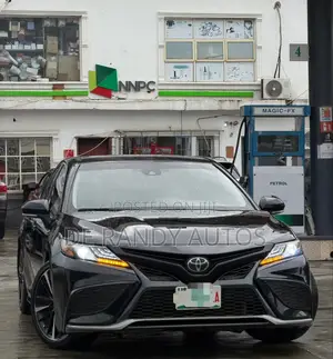 Toyota Camry 2019 Black