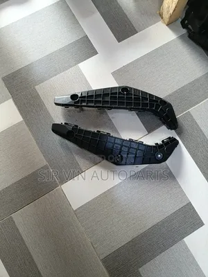 Front Bumper Clip Toyota Highlander 2012