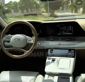 Hyundai Azera 2017 Black