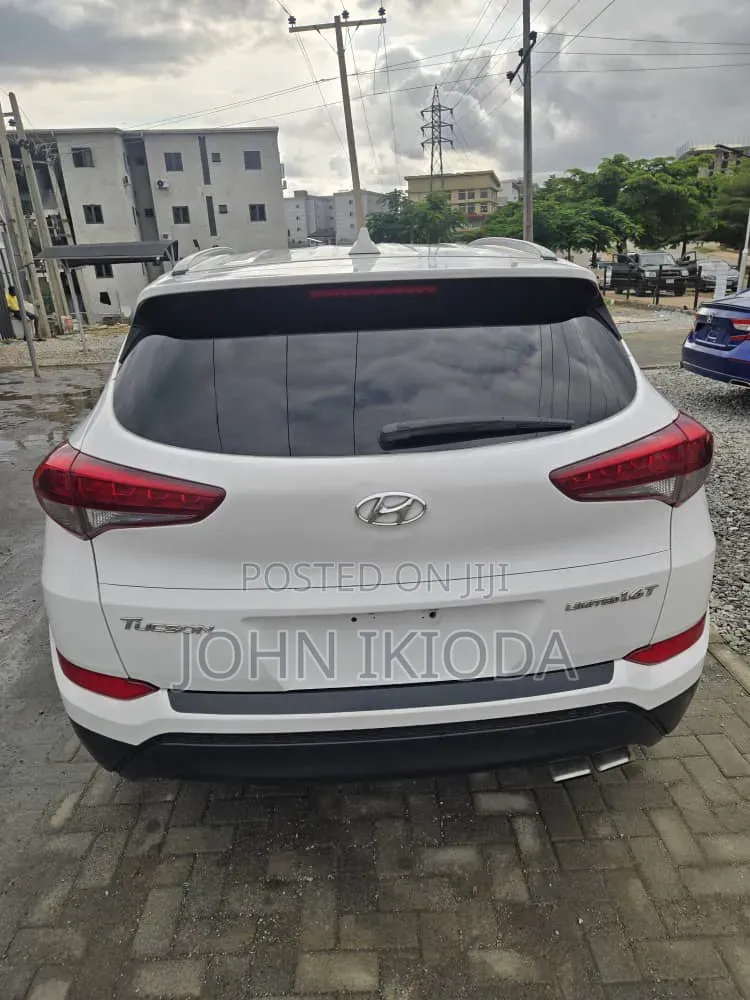 Hyundai Tucson 2017 White