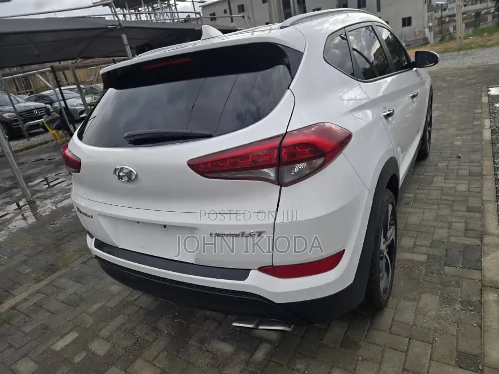 Hyundai Tucson 2017 White