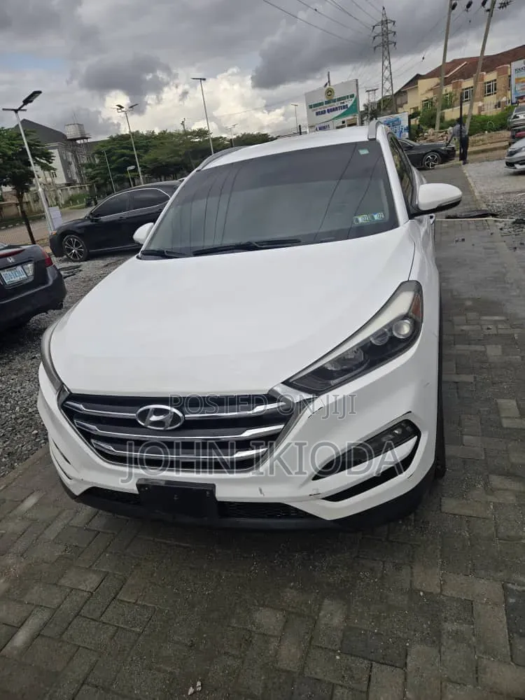 Hyundai Tucson 2017 White