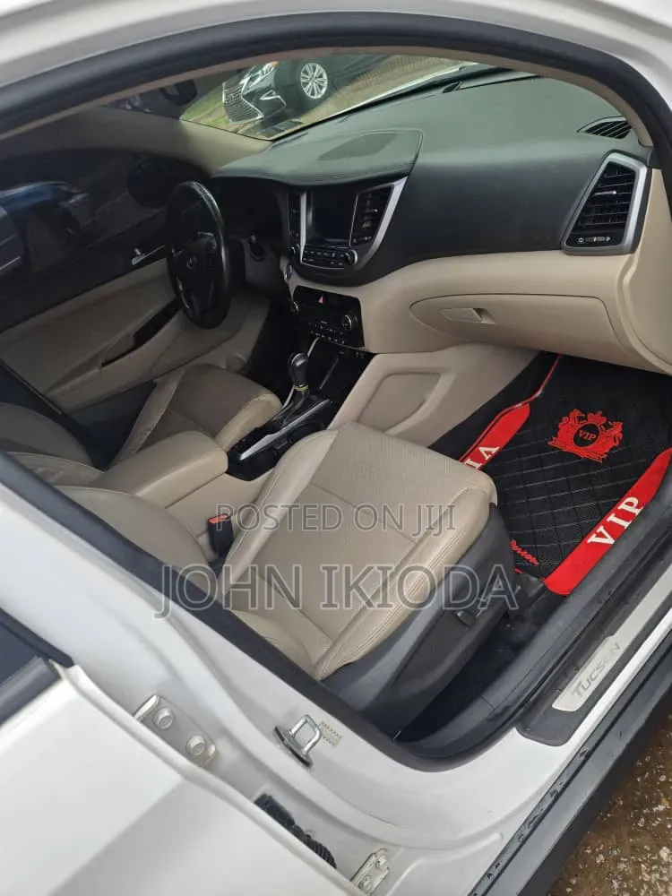 Hyundai Tucson 2017 White