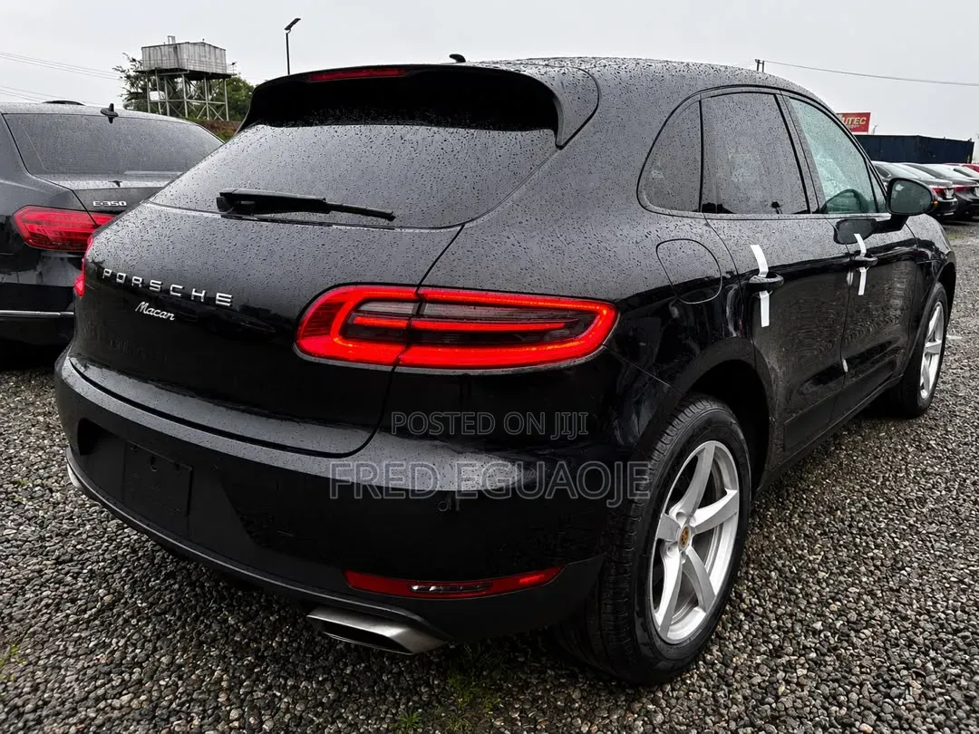 Porsche Macan 2018 Black