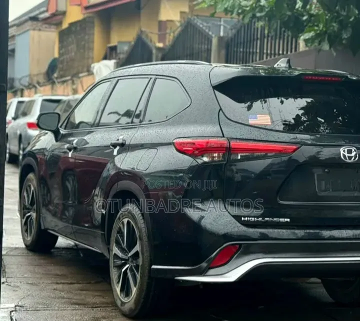 Toyota Highlander 2021 Black