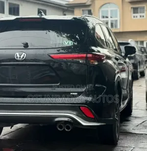Toyota Highlander 2021 Black
