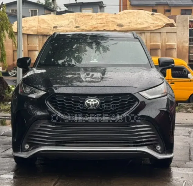 Toyota Highlander 2021 Black