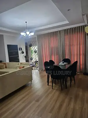 3bdrm Apartment in Parkview Estate, Lekki Phase 1 for sale