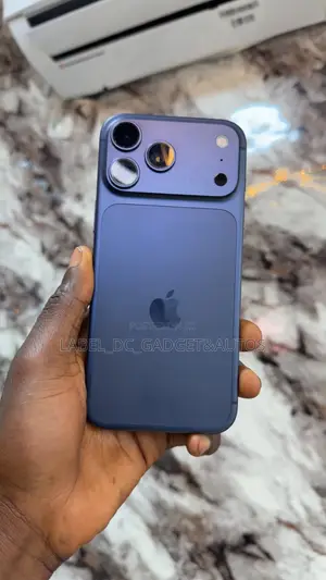 Apple iPhone 17 Pro Max 256 GB Blue